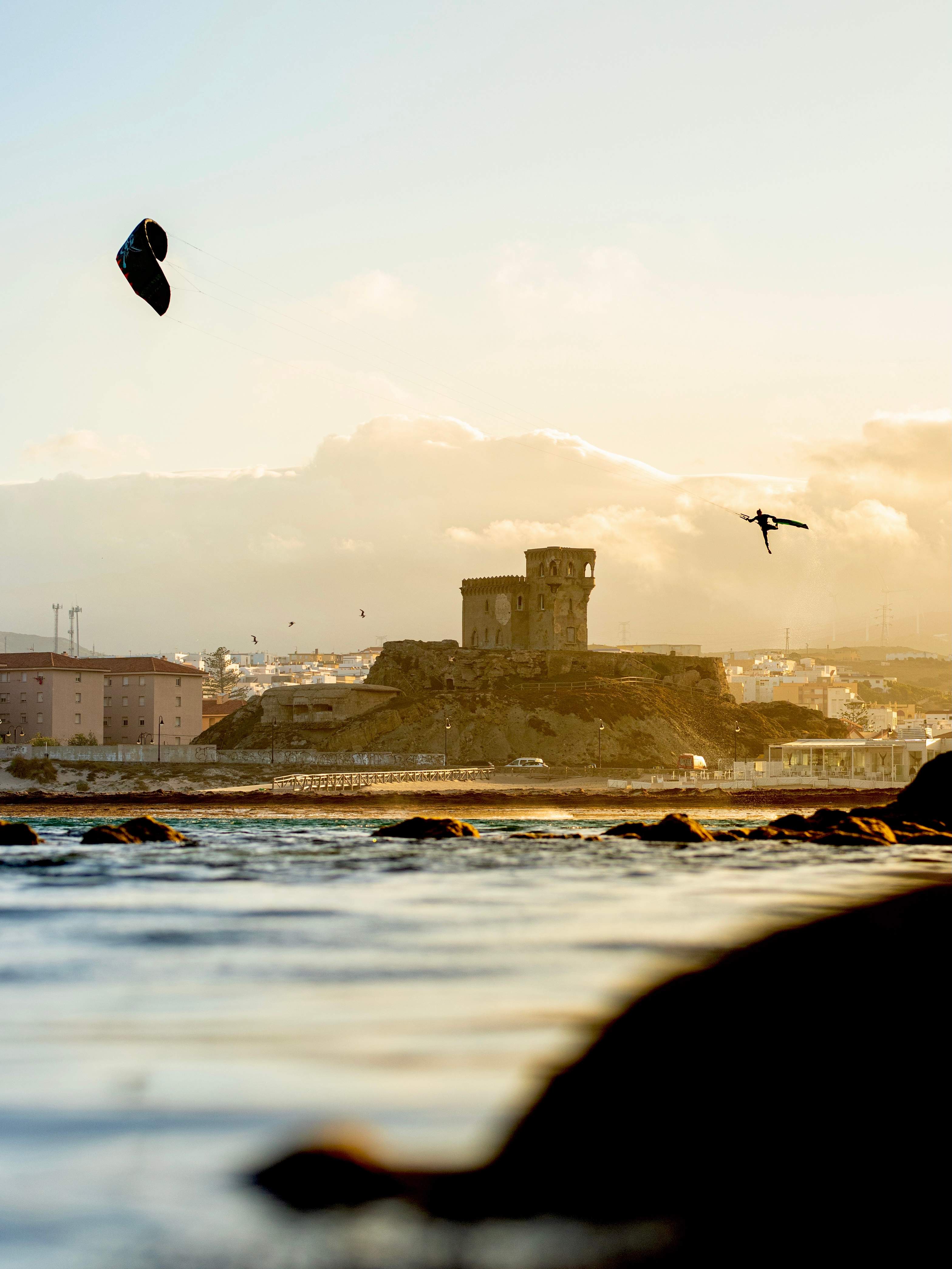 Kitemag Cover - Kiteloop Board Off Tarifa